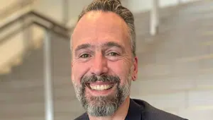 Photo of Dr Brett Lillie.