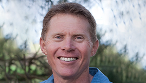 Photo of Dr Gary Smith.