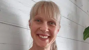 Photo of Dr Janine Adams.