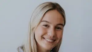Photo of Dr Josie Papineau.