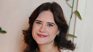 Photo of Dr Katerina Honeysett.