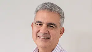 Photo of Dr Lucas Karayannis.