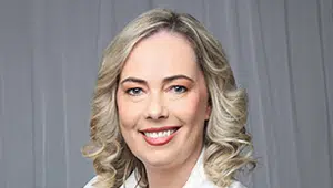 Photo of Dr Samantha Johnson.