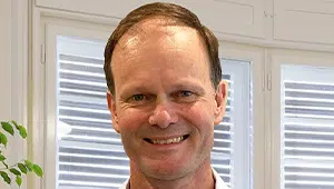 Photo of Dr Scott Champion.